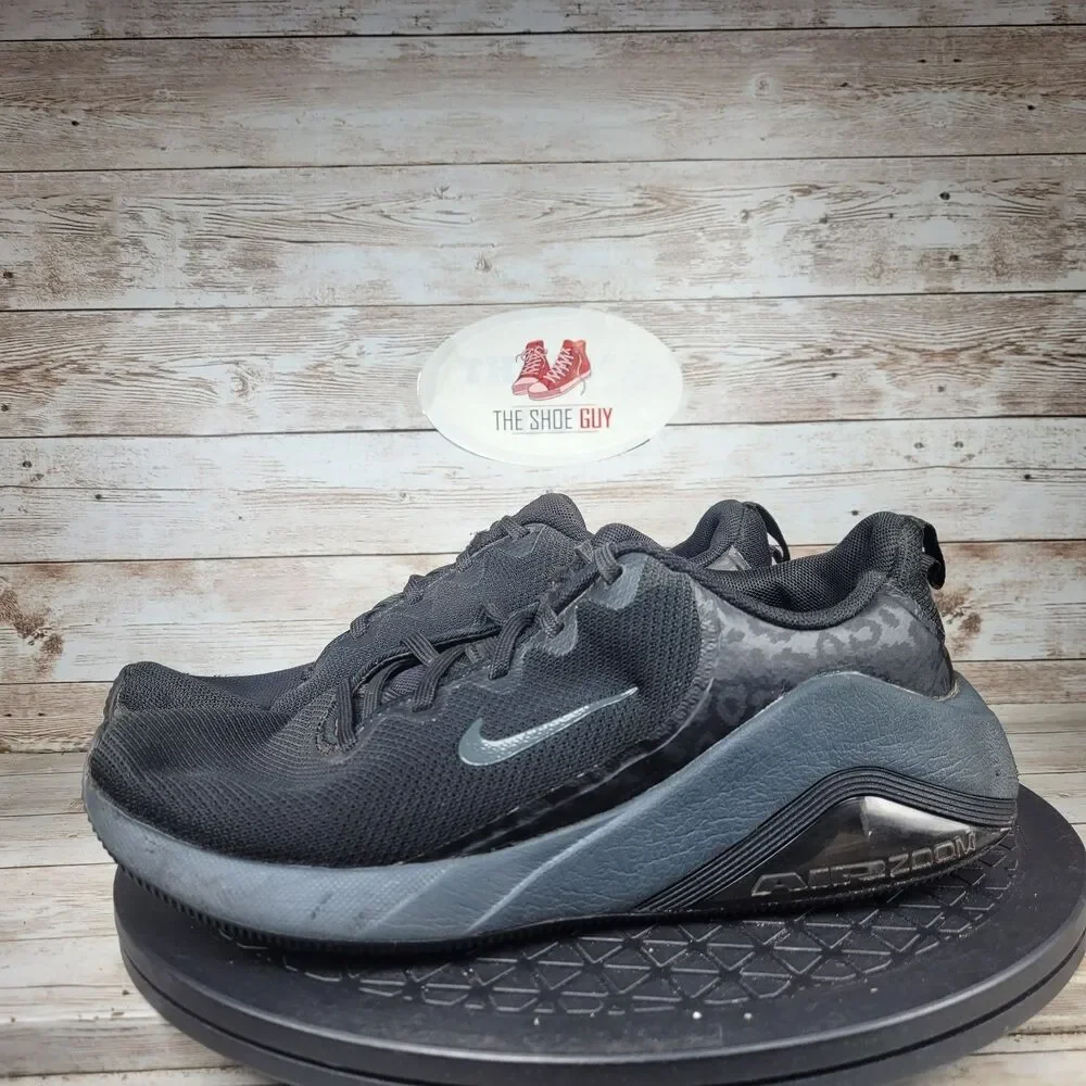 Nike Air Zoom Bella 7 Trainers Women's Size 7.5 Black Lace Up Athletic Running